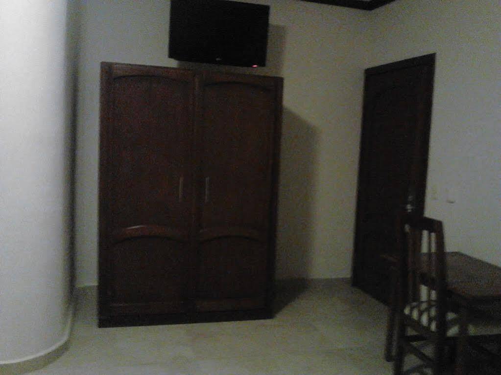 Monte Salerno Hotel & Suites Montemorelos Luaran gambar
